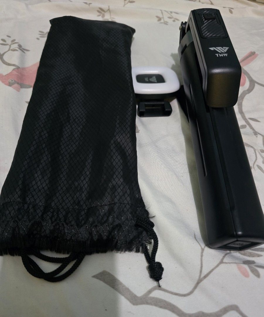 TNW Tripod expandable (Category: Tripods & Monopods) located in Cebu City. Submitted by hersidehustling (Listing ID 1457387715, Image 1). Description: TNW tripod expandable issue: I did not test the light and remote control i think it's not working, but the tripod itself is perfectly good as new..