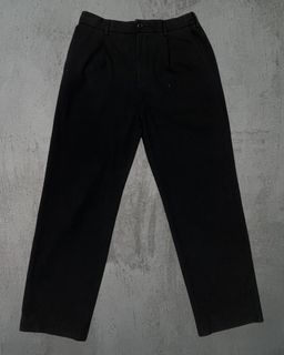 (Category: ) located in . Submitted by uniqssentials.co (Listing ID 1457346567, Image 1). Description: .
