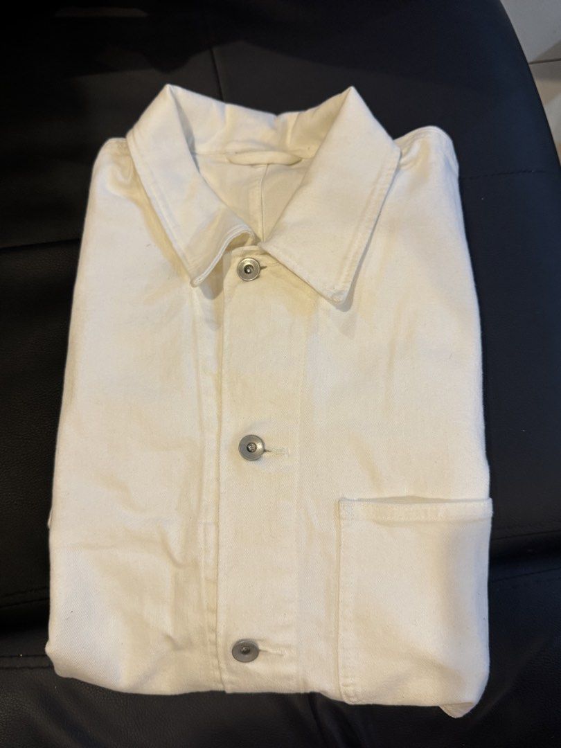 UNIQLO Work Jacket Beige Cotton Blend Size XL (Category: Coats, Jackets and Outerwear) located in Manila. Submitted by andreidevon (Listing ID 1457463323, Image 2). Description: Bought from Japan as pasalubong sakin, kaso too big, haven’t used sinukat lang and natambak na sa cabinet ko Bnew price is 2490, and selling for 1400.