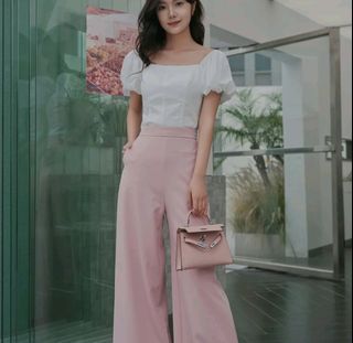 (Category: ) located in . Submitted by fashionwhisperer (Listing ID 1457398514, Image 1). Description: .