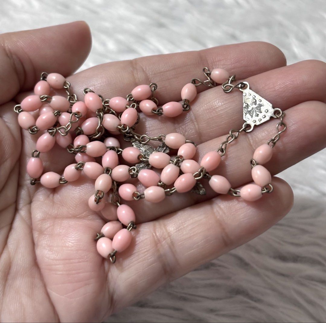 Vintage Italy Beads Rosary (Category: Religious Items) located in Paranaque City. Submitted by dalle_closet (Listing ID 1457354443, Image 3). Description: vintage rosary with italy markings.