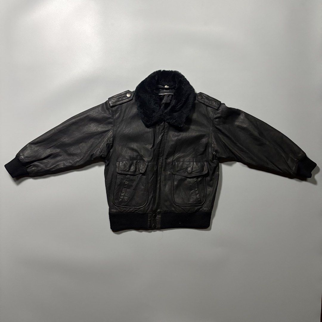 Vintage Leather Jacket With Original Fur (Category: Coats, Jackets and Outerwear) located in Tayabas. Submitted by bayabaskartell (Listing ID 1457338846, Image 1). Description: .