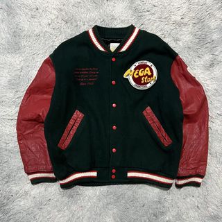 (Category: ) located in . Submitted by itsvintageclothing (Listing ID 1457507197, Image 1). Description: .