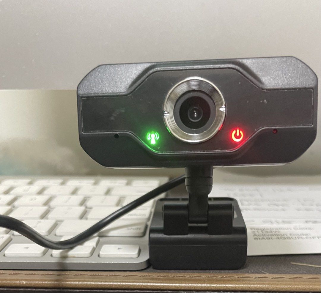 Pre-owned Powerlogic Webcam with Built-in Microphone (Category: Webcams) located in Taguig. Submitted by bada111720 (Listing ID 1457379910, Image 1). Description: - USB webcam for your computer - Built-in microphone for clear audio - Green indicator light: Connected and working - Red indicator light: Power on - Ideal for video calls and online meetings - Simple plug-and-play setup ONLY P600 for pre-owned Powerlogic webcam with built in microphone