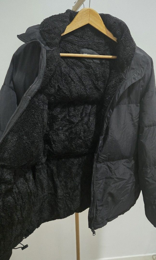 Winter jacket (Category: Coats, Jackets and Outerwear) located in Semenyih. Submitted by melati349 (Listing ID 1457396010, Image 2). Description: Puffer full fleece lining Black full zipper Dada 48 www.wasabie 601110094349.