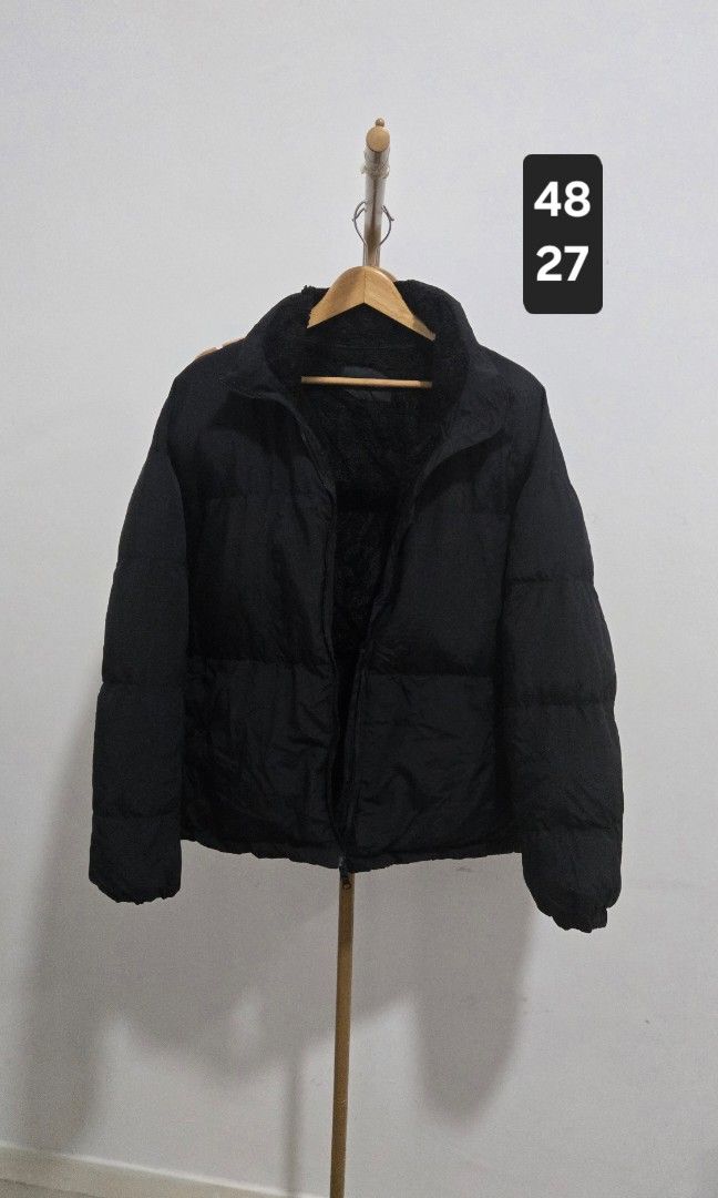 Winter jacket (Category: Coats, Jackets and Outerwear) located in Semenyih. Submitted by melati349 (Listing ID 1457396010, Image 1). Description: Puffer full fleece lining Black full zipper Dada 48 www.wasabie 601110094349.