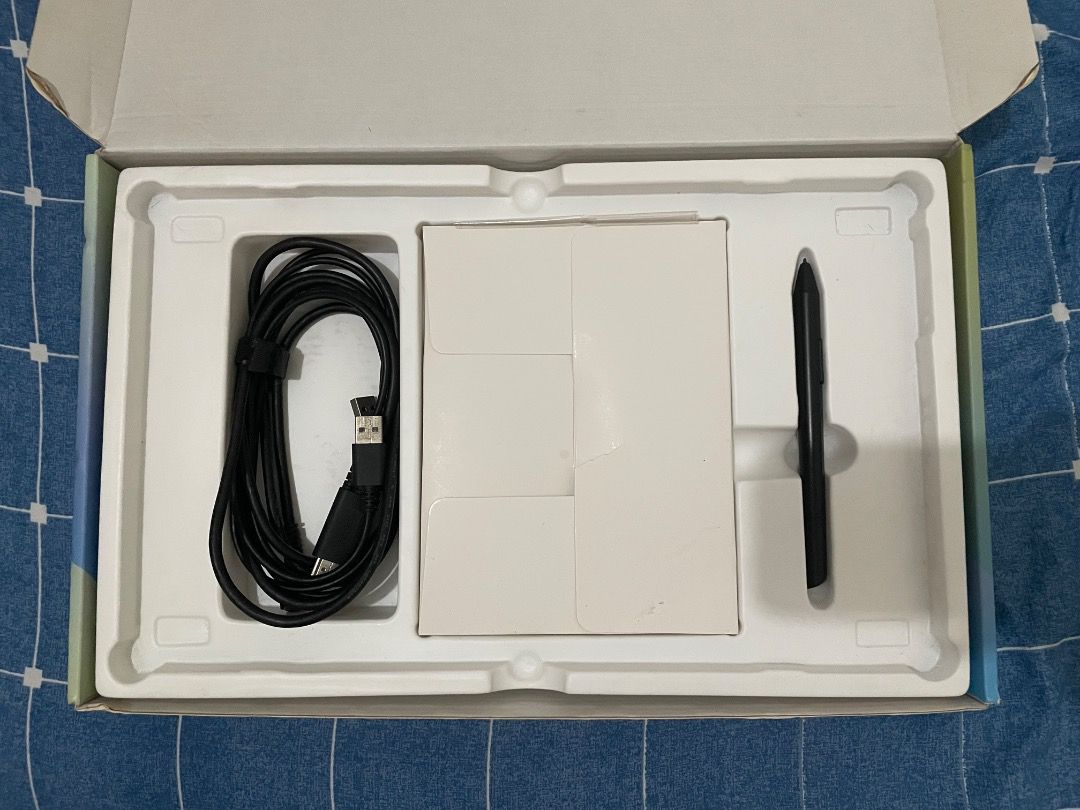 XP-PEN Artist 12 Gen 2 Drawing Tablet (Category: Other Accessories) located in Angono. Submitted by pricefield4ever (Listing ID 1457351088, Image 2). Description: Selling my personal XP-PEN 12 GEN 2 BLUE Price: 4300 FIRM! 11.9” FHD display battery-free pen 8192 pressure 60° pen tilt 8 programmable keys Loc: Angono, Rizal Can do shipping via Lalamove/Grab (Buyer must shoulder SF) Willing to send more details by direct messaging me ^^.