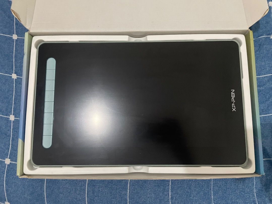 XP-PEN Artist 12 Gen 2 Drawing Tablet (Category: Other Accessories) located in Angono. Submitted by pricefield4ever (Listing ID 1457351088, Image 1). Description: Selling my personal XP-PEN 12 GEN 2 BLUE Price: 4300 FIRM! 11.9” FHD display battery-free pen 8192 pressure 60° pen tilt 8 programmable keys Loc: Angono, Rizal Can do shipping via Lalamove/Grab (Buyer must shoulder SF) Willing to send more details by direct messaging me ^^.