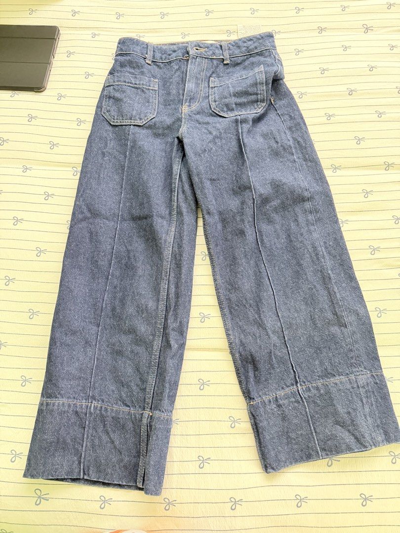 Zara Wide Leg Jeans (Category: Jeans) located in Cebu City. Submitted by declutterwithvie (Listing ID 1457408432, Image 1). Description: .
