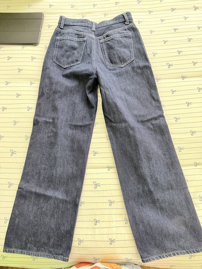 Zara Wide Leg Jeans (Category: Jeans) located in Cebu City. Submitted by declutterwithvie (Listing ID 1457408432, Image 2). Description: .