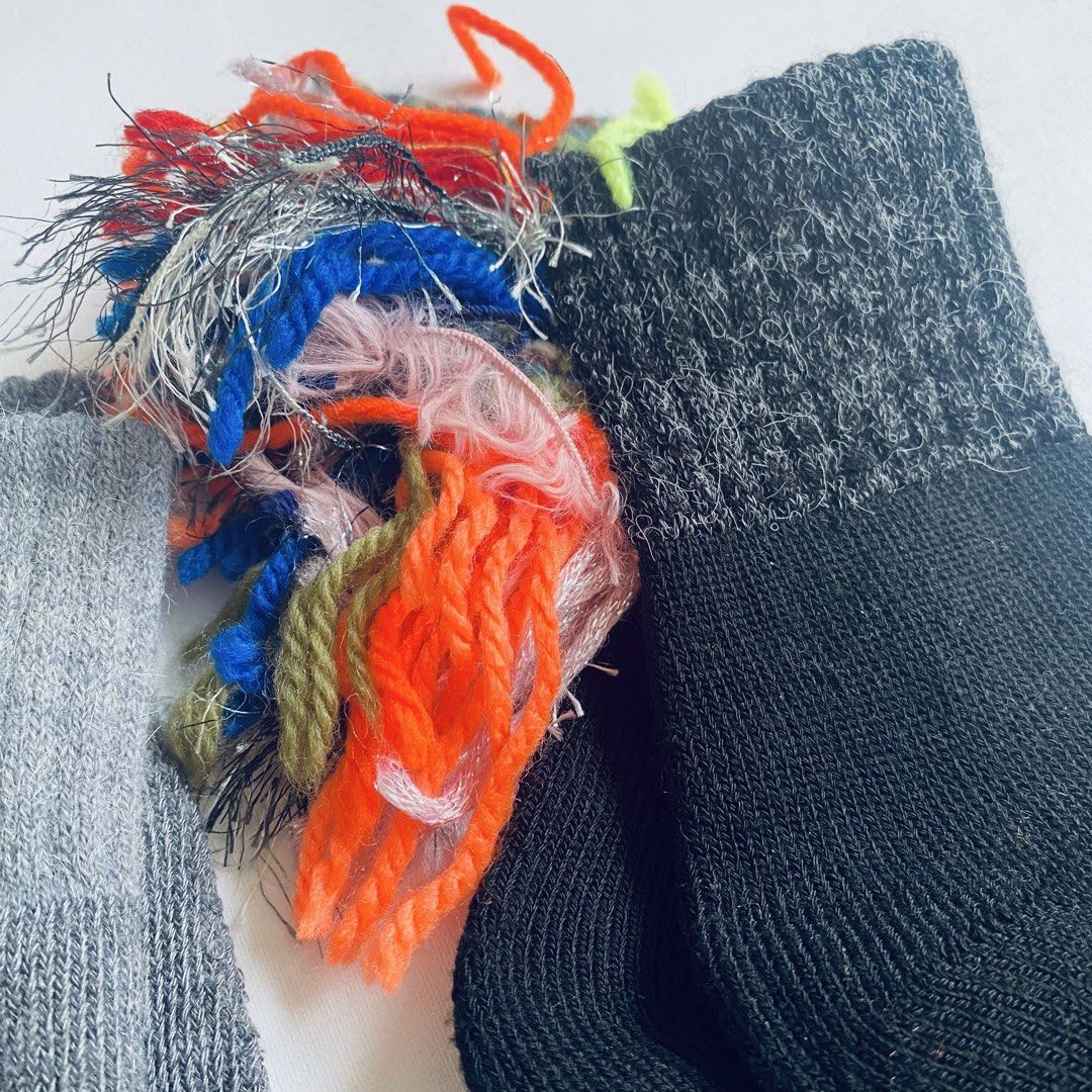 $150 for Each | Japanese Socks （分類：襪褲襪）位於 Hong Kong。 由 p.apostrophe 提交（商品編號 1457516579，圖片 3）。簡介： Japanese Socks - brand new creative socks bought in beams Japan shinjuku - size is around 22-25cm - HKD150 for each - SF only, delivery fee to be paid by buyer。