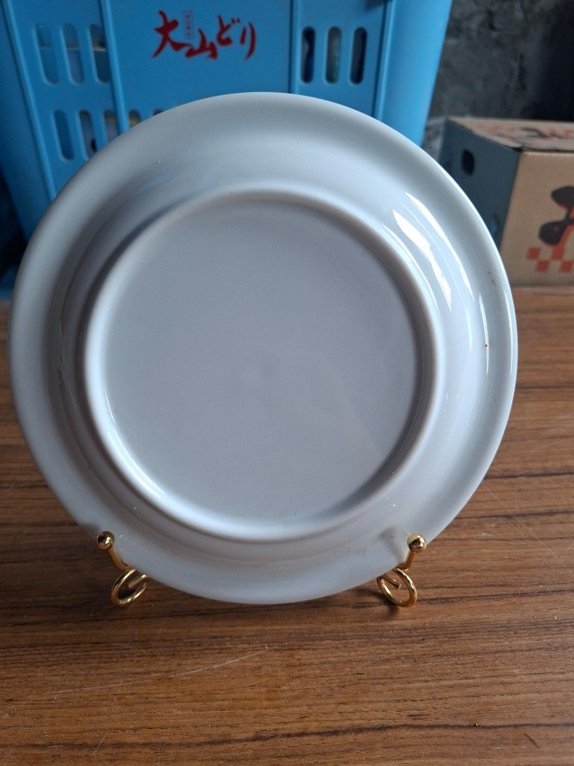 1990s Sanrio Keroppi Ceramic Small Plate (Category: Dinnerware & Cutlery) located in Consolacion. Submitted by luxekerei (Listing ID 1457574342, Image 2). Description: - vintage 1990s Sanrio Keroppi ceramic promotional plate featuring a bathtub graphic and a "General Sekiyu" (General Petroleum) corporate branding logo from 1992..