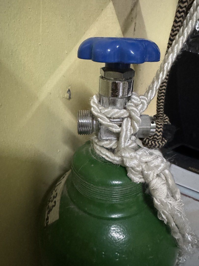 20L Medical Oxygen Tank (Category: Medical Supplies & Tools) located in Quezon City. Submitted by fastwater.163ebe (Listing ID 1457645177, Image 3). Description: 20L Medical Oxygen Tank Please note: Regulator not included MOP: Cash/Gcash on pickup Delivery: c/o buyer Location: Barangay Punturin Valenzuela City. Send me message for more details..