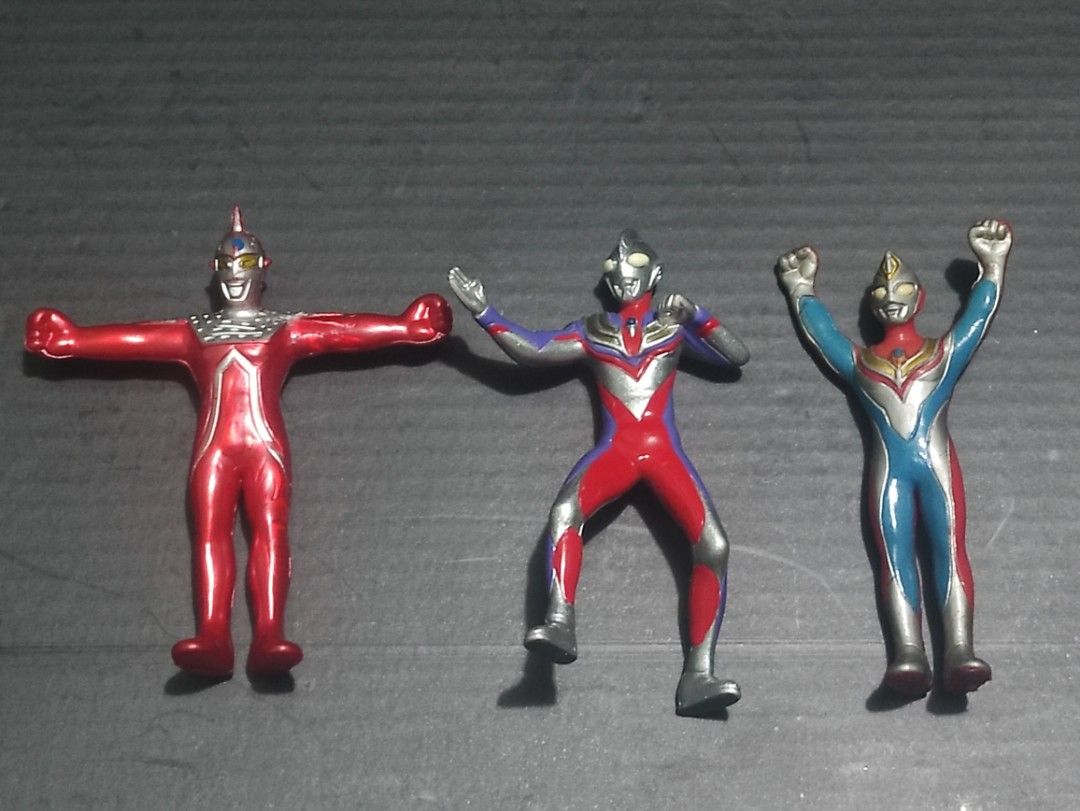 3pcs Small Ultraman Figures | with Markings (Category: Figurines & Statues) located in Lipa City. Submitted by mark_collections (Listing ID 1457606651, Image 1). Description: 3pcs Small Ultraman Figures | with Markings Mode of Payment: Gcash.