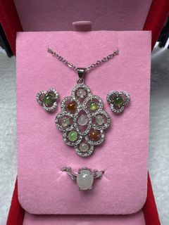 (Category: ) located in . Submitted by crystalsheaven (Listing ID 1457640627, Image 1). Description: .