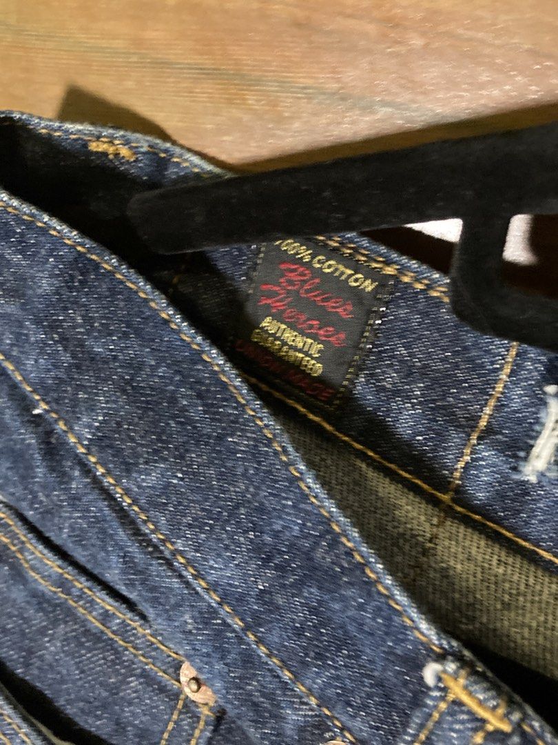 ₱50 + SF via JNT (Category: Jeans) located in Batangas. Submitted by declutteringvon (Listing ID 1457663173, Image 2). Description: Button fly, fits 30-31 waist, hard denim, declutter..