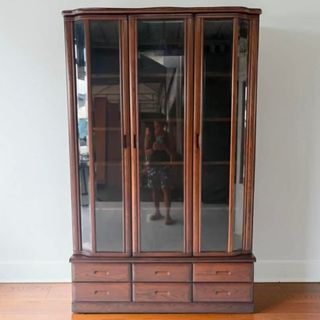 (Category: ) located in . Submitted by ilovecuratedfurnitures (Listing ID 1457657551, Image 1). Description: .