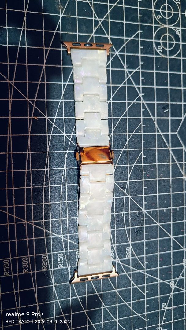 💯 White Marble Ceramic Band for Apple Watch Rose Gold Buckle (Category: Wearables & Smart Watches) located in General Mariano Alvarez. Submitted by randzwurkz85264 (Listing ID 1457515744, Image 3). Description: Pearlescent white marble resin link watch band for Apple Watch features rose gold-toned stainless steel hardware - Rose gold buckle closure - Compatible with Apple Watch models - Adds a unique and stylish touch to your watch.
