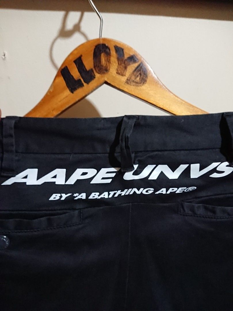 Aape woven jogger (Category: Joggers) located in Taytay. Submitted by GRIND720_II (Listing ID 1457664722, Image 3). Description: Aape woven jogger pants Size Medium 30 width 37 Length Excellent 1500.