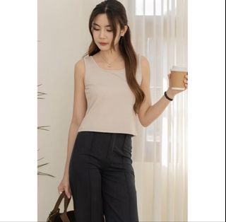 (Category: ) located in . Submitted by stylemarketsg (Listing ID 1457586576, Image 1). Description: .