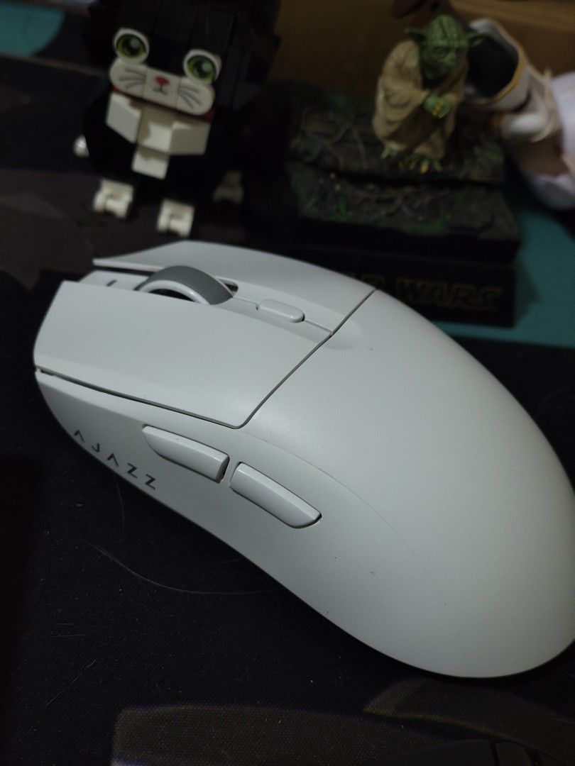 Ajazz Wireless Gaming mouse (Category: Mouse & Mousepads) located in Manila. Submitted by teemo444 (Listing ID 1457614889, Image 1). Description: negotiable no box qc/mnl lalamove/meetups.