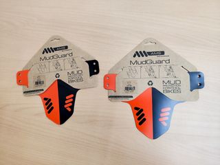 （分類：）位於 。 由 moto_2025 提交（商品編號 1457705824，圖片 1）。簡介： 。