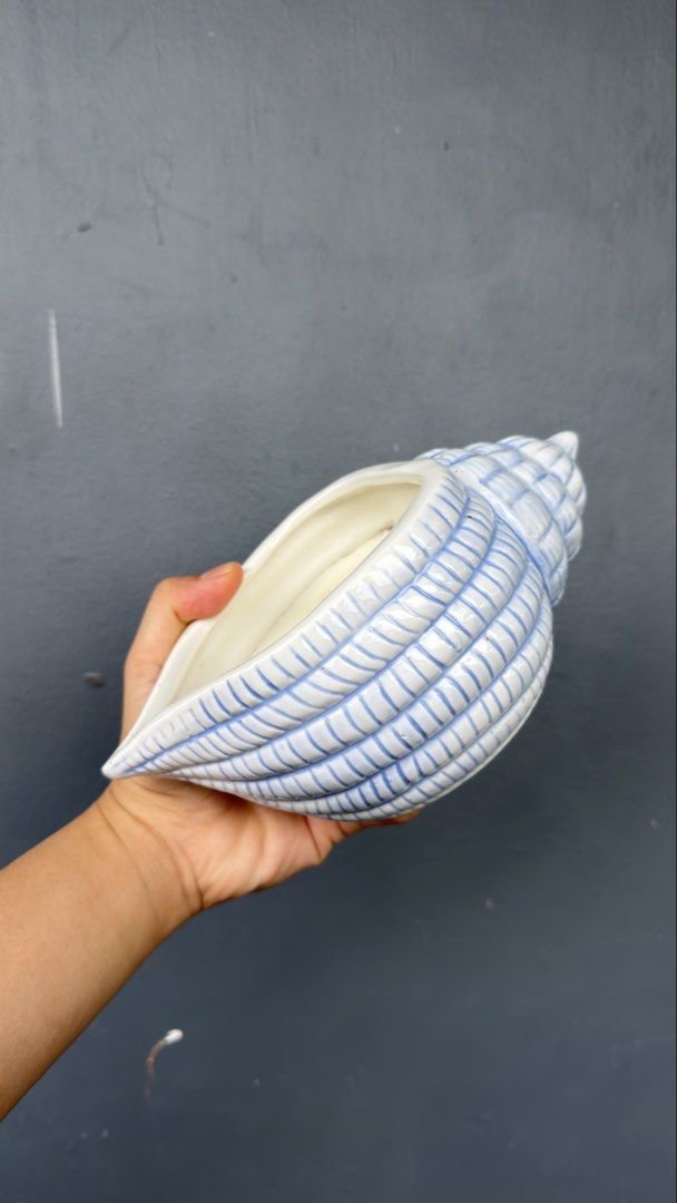 Anko Shell Ceramic Candle (Category: Home Improvement Tools & Accessories) located in Quezon City. Submitted by cess.adams (Listing ID 1457694694, Image 2). Description: .