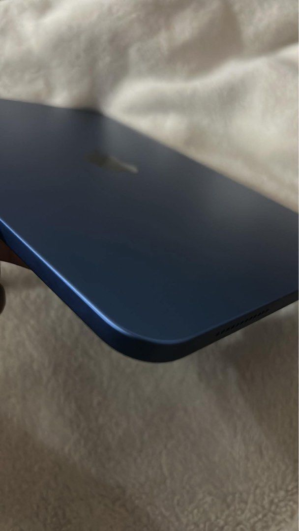 Apple iPad (A16 Gen) Blue (Category: iPad) located in Manila. Submitted by jiro066865 (Listing ID 1457655743, Image 2). Description: - Blue iPad A16 - Slim and portable design - Power button located on top - Speakers on the bottom edge - Selling because I upgraded to a newer model.