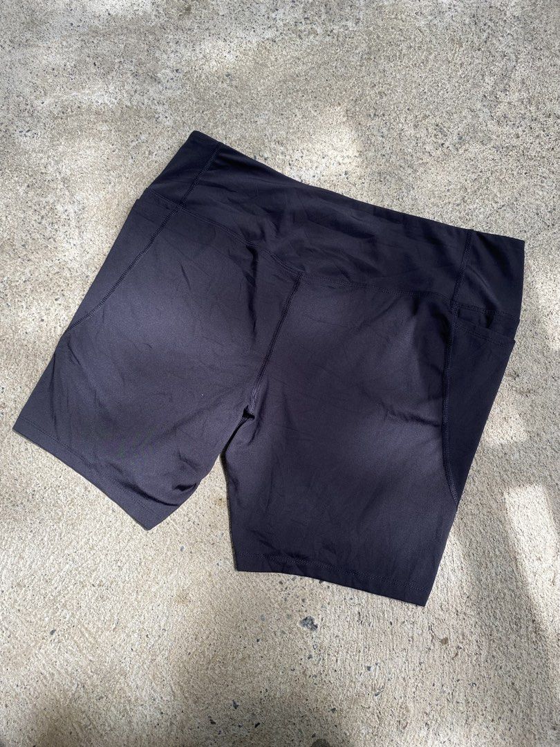 Athletic Work Women’s Cycling Short (Category: Activewear) located in Bayombong. Submitted by fliptique (Listing ID 1457636503, Image 3). Description: Athletic Work Women’s Cycling Short Excellent Condition Size : XXXL Waist : 35”-43” Inseam Length : 7” Leg Length : 16” Leg Opening : 9.5” Color Rate : 10 Issue : ❌❌❌ 450 + sf Nueva Vizcaya Loc Hit a message if interested .