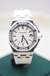 (Category: ) located in . Submitted by goldmanluxury (Listing ID 1457541473, Image 1). Description: .
