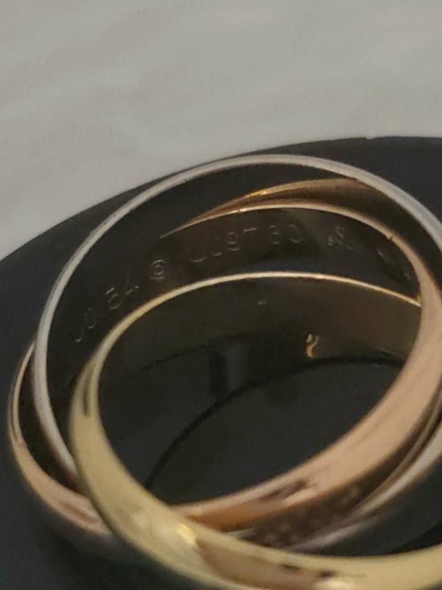 Authentic Cartier 18k Rose Gold Interlocking Bracelet (Category: Bracelets) located in Davao. Submitted by designerlux_808 (Listing ID 1457640684, Image 3). Description: Authentic Cartier 18k Rose Gold Interlocking Bracelet Size 7 inches Provided box only.