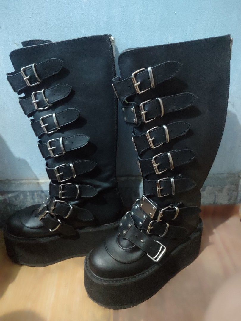 Authentic Demonia Boots (Category: Boots) located in Makati City. Submitted by sunnyyyy_07 (Listing ID 1457706123, Image 1). Description: .