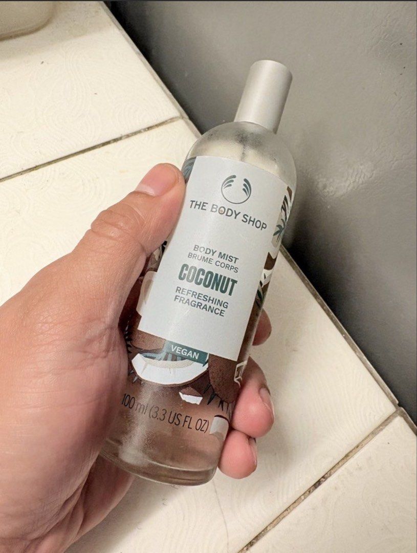 Authentic The Body Shop Coconut Body Mist (Category: Fragrance & Deodorants) located in Mandaluyong City. Submitted by material_boi (Listing ID 1457653879, Image 1). Description: Store bought just this year. Super refreshing neto and long lasting on its own! I use this to layer some of my perfume. If you love tropical or coconut scent this is it. Lasts all day, promise. Nasa ref lang yan. 90% pa laman nyan. RFS: decluttering.