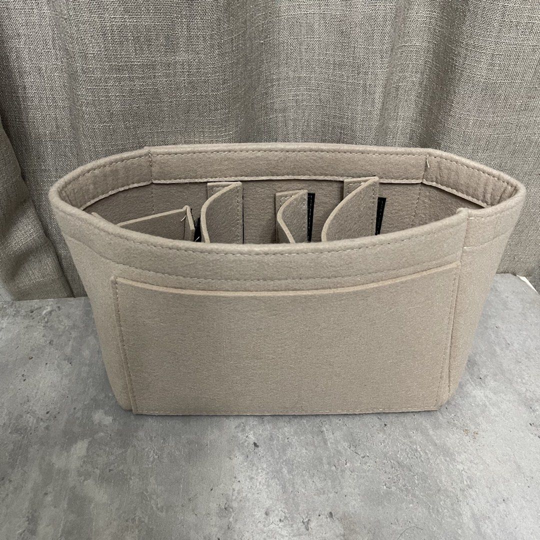 Bag Insert Organizer for your Longchamp, other bags (Category: Accessory Holder, Box & Organizers) located in General Trias. Submitted by abellu (Listing ID 1457620937, Image 3). Description: New with tag Onhand ready to ship via Lalamove or J&T Color: Beige Dimension: L-24cm W-13cm H-15cm Thick but lightweight material from Korea .