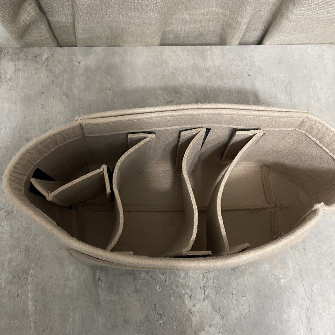 Bag Insert Organizer for your Longchamp, other bags (Category: Accessory Holder, Box & Organizers) located in General Trias. Submitted by abellu (Listing ID 1457620937, Image 2). Description: New with tag Onhand ready to ship via Lalamove or J&T Color: Beige Dimension: L-24cm W-13cm H-15cm Thick but lightweight material from Korea .