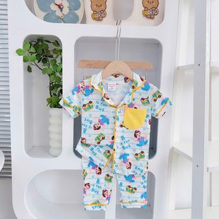 (Category: ) located in . Submitted by thriftbyneesa (Listing ID 1457678022, Image 1). Description: .