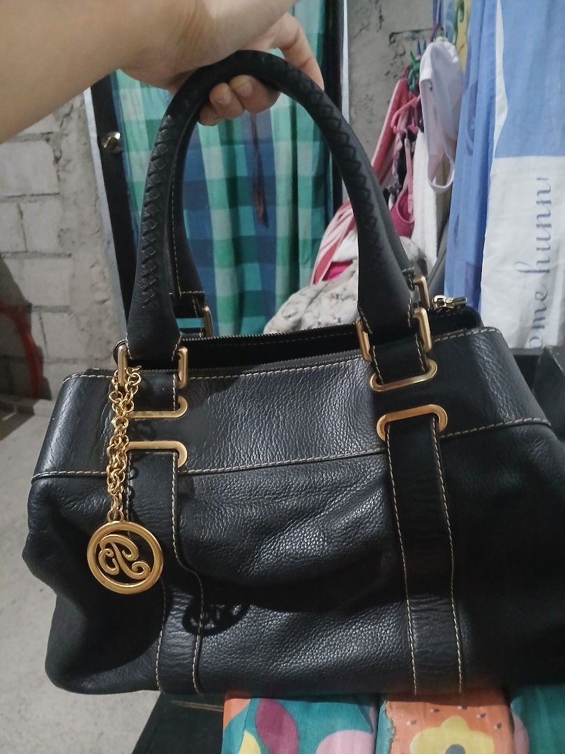 Bally Leather satchel with logo charm (Category: Luxury Bags & Wallets) located in Tanauan. Submitted by ninolibamali (Listing ID 1457670297, Image 3). Description: Authentic Bally no flaws can pass as bnew, comes with original dust bag purchased in Oxford 🇬🇧.