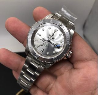 (Category: ) located in . Submitted by santashopper (Listing ID 1457525482, Image 1). Description: .