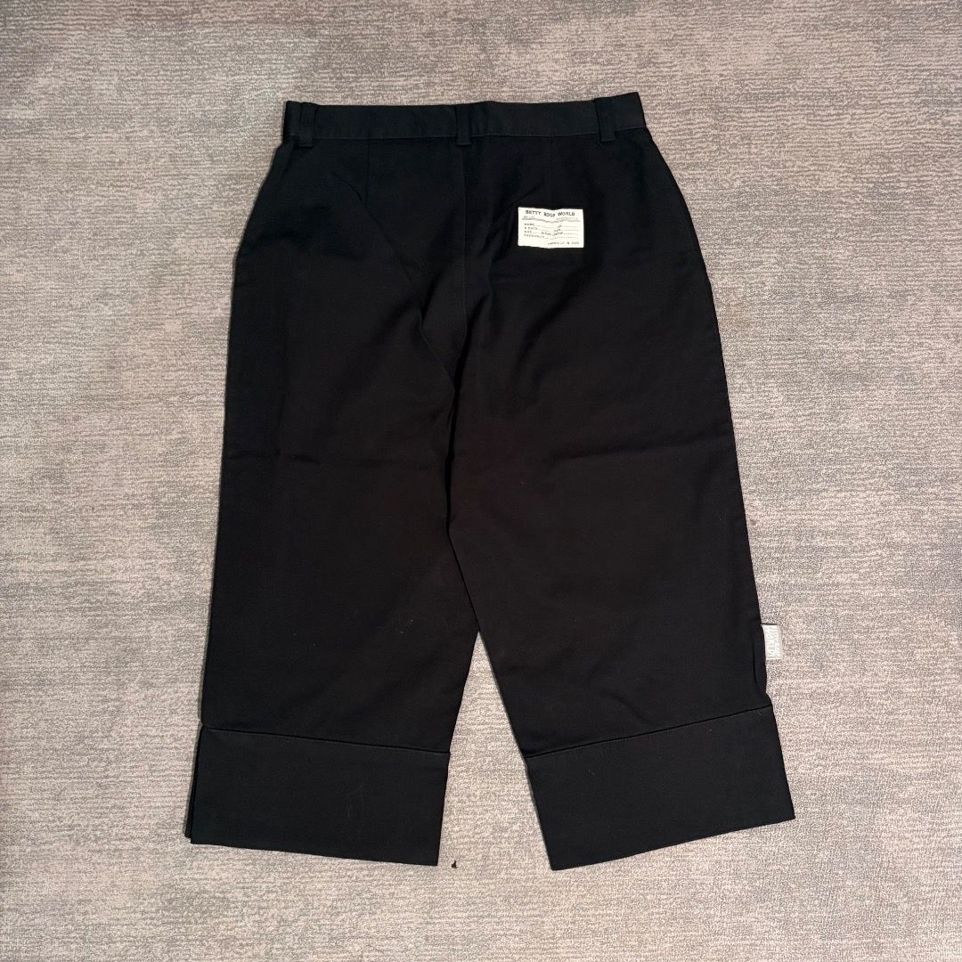 BETTY BOOP Capri-lenght work pants (Category: Other Bottoms) located in Calamba. Submitted by bermuda.ph (Listing ID 1457545454, Image 2). Description: .