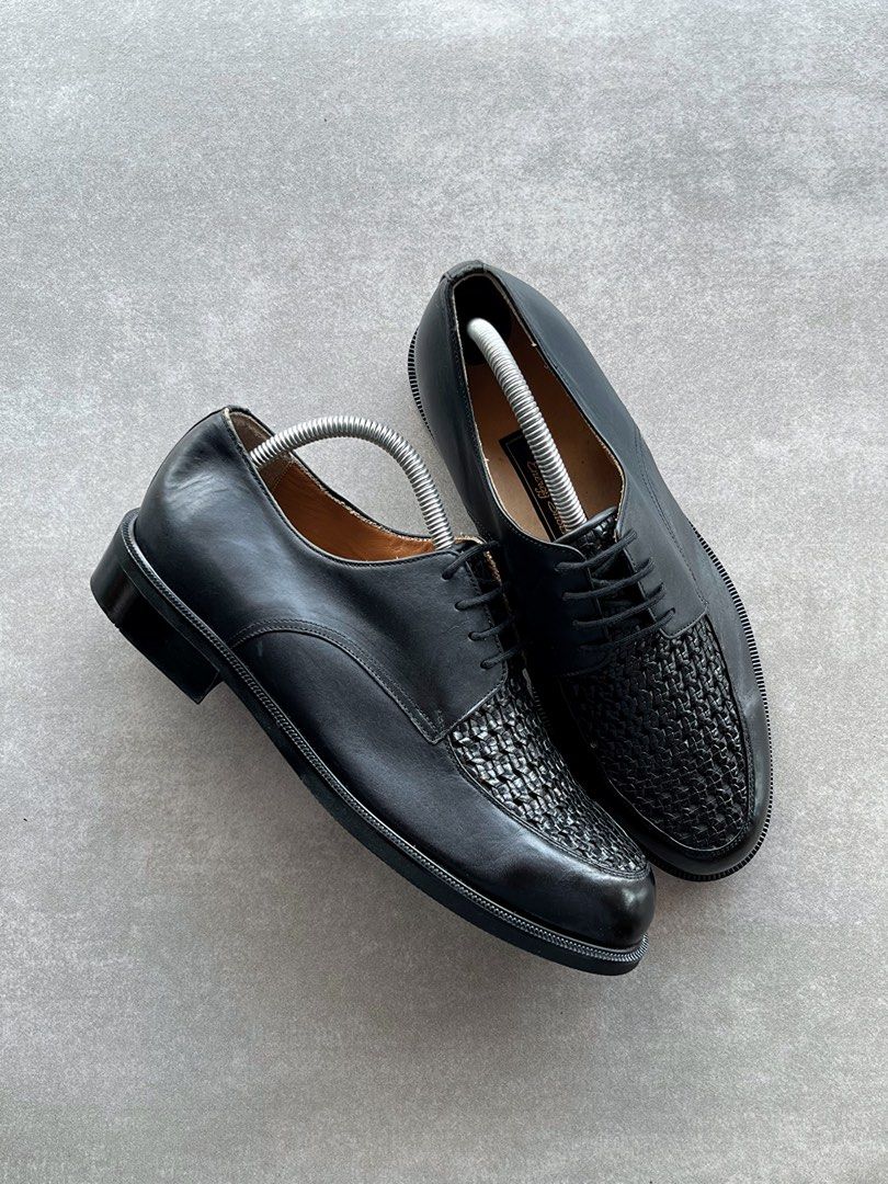 Black Derby Shoes Woven Top (Category: Dress Shoes) located in Butuan. Submitted by jacobfrost (Listing ID 1457662297, Image 3). Description: - 1,500 🏷️ 8 us mens 26 cm Black Derby Shoes Woven Top Almost Good as new condition Gcash mode of payment✅ J&T Courier✅ Vouch for assurance✅ - 1,500 🏷️ .
