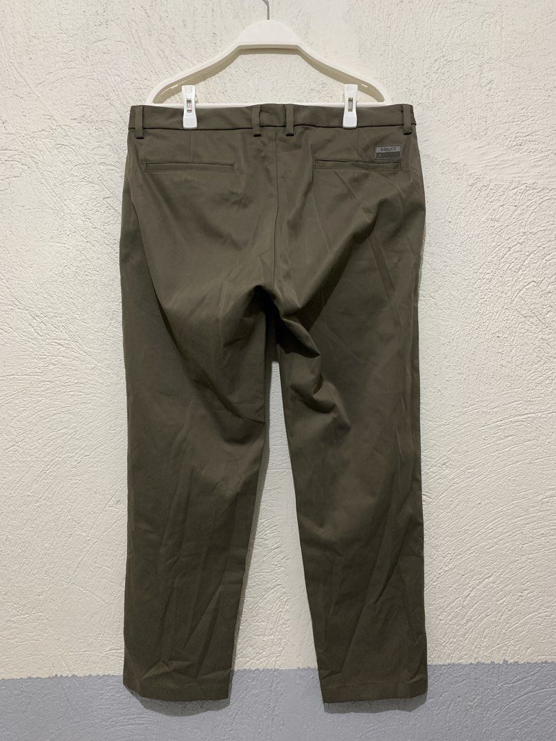 BOGGI Trousers in Technical Fabric B Tech (Category: Trousers) located in Tiaong. Submitted by nycko.concha (Listing ID 1457640418, Image 3). Description: BOGGI Trousers in Technical Fabric B Tech — Khaki/Beige •Size: 34 (185/90A) •Waist: 34-35 •Length: 37 •Hem: 7 •Condition: Excellent Used •Issue: None •Color Rate: 9.6/10 •Selling Price: ₱1890 + shipping fee •Courier: J&T Express •Location: Quezon Province Note: color may vary due to lighting, a