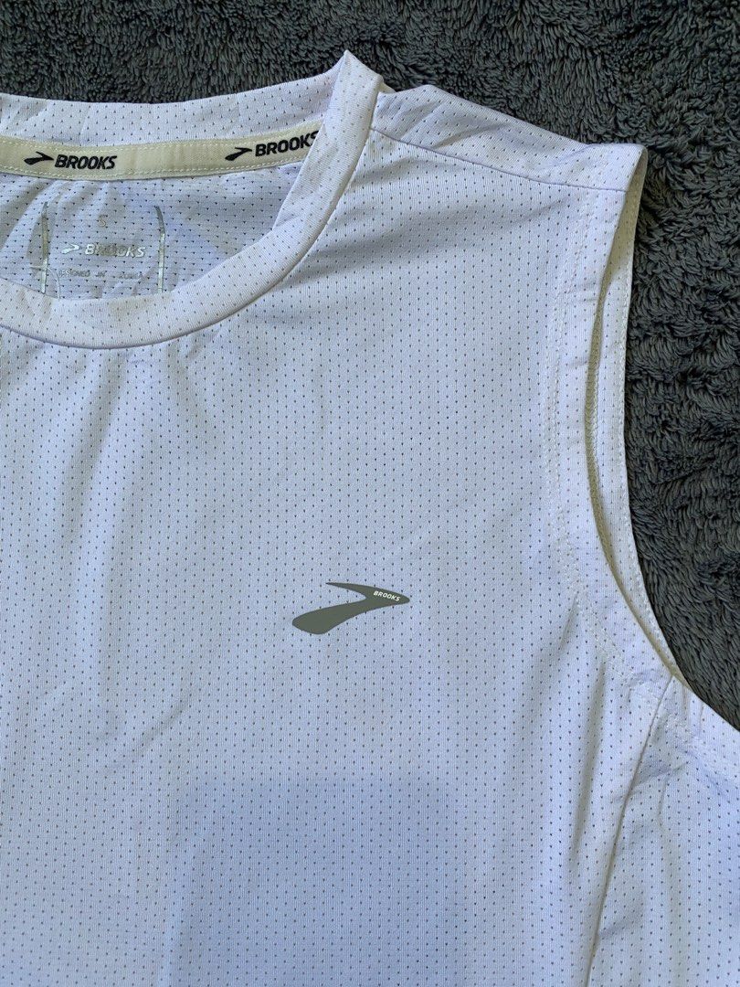 Brooks Reflective Dot Point Running Tank Top (Category: Activewear) located in Cebu City. Submitted by markvoid (Listing ID 1457667386, Image 2). Description: Brooks Reflective Dot Point Running tank Top >Excellent Condition >Like New >No Flaws >Color Rate: 10/10 >Color May Vary Due To Light >Width: 16 >length: 19 Front, 21 Back >Size: Small >Price+SF >MOP: Gcash/Bank Transfer >Shipping: J&T Mandaue City.