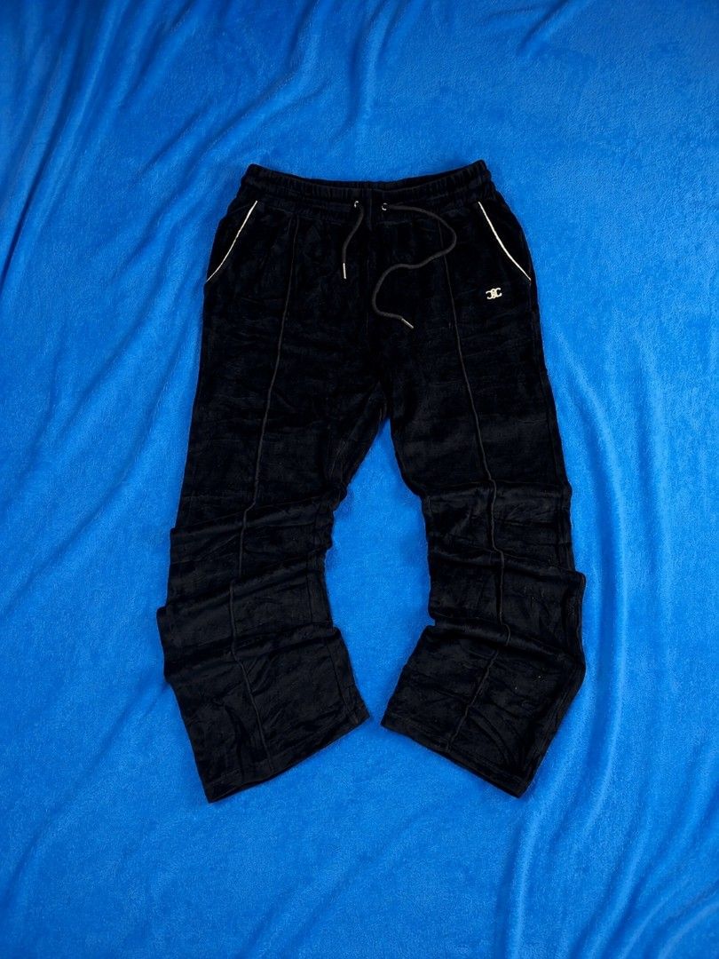 CELINE TRIOMPHE VELVET TRACKSUIT PANTS (Category: Other Bottoms) located in Manila. Submitted by jymadafck (Listing ID 1457659842, Image 2). Description: CELINE TRIOMPHE VELVET TRACKSUIT PANTS NO ISSUE MINIMAL HAIR LINE BUT STILL LOOKING GOOD NONE HIDDEN ISSUE NONE HIDDEN PIN HOLE READY TO WEAR DIMENSION 📐 LENGTH ( 36 inch ) WAIST ( 28 inch but stretchable ) WAIST HEIGHT ( 3 inch ) FRONT SIZE ( 11.5 inch ) BACK SIZE ( 14 inch ) HEM ( 9 inch ) KI