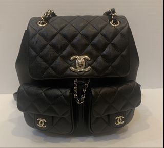 (Category: ) located in . Submitted by vicluxurycollection (Listing ID 1457609902, Image 1). Description: .