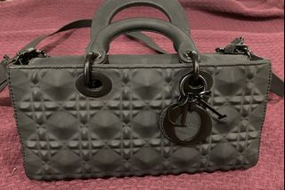 (Category: ) located in . Submitted by mj.finds (Listing ID 1457616519, Image 1). Description: .