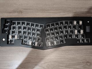 (Category: ) located in . Submitted by adrianooo.sells (Listing ID 1457608430, Image 1). Description: .