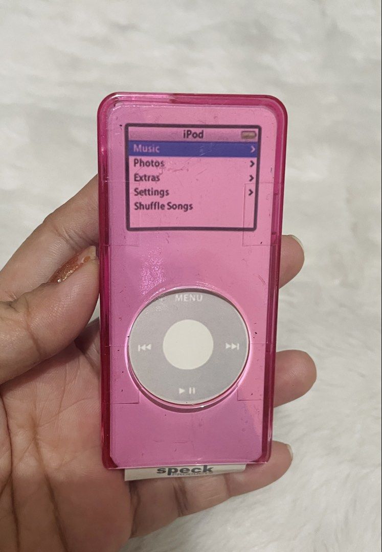 Classic Apple iPod nano hard case (Category: Cases & Sleeves) located in Quezon City. Submitted by sissymissy1527 (Listing ID 1457700387, Image 3). Description: .