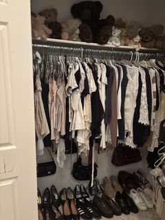 (Category: ) located in . Submitted by llienshiuvi (Listing ID 1457605410, Image 1). Description: .