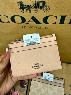 (Category: ) located in . Submitted by grazcloset (Listing ID 1457661824, Image 1). Description: .