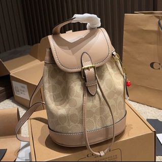 (Category: ) located in . Submitted by fancycollzstore (Listing ID 1457693468, Image 1). Description: .